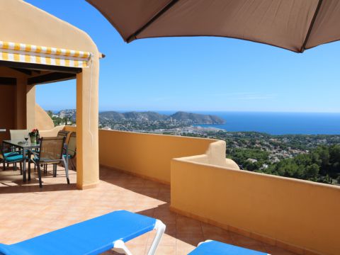 Bungalow For rent long term in Moraira